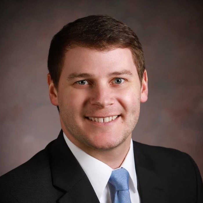 Dr. Dan Higgins, DC